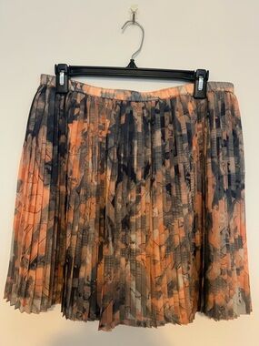 BCBGeneration Peach and Charcoal Abstract Pleated Skater Skirt